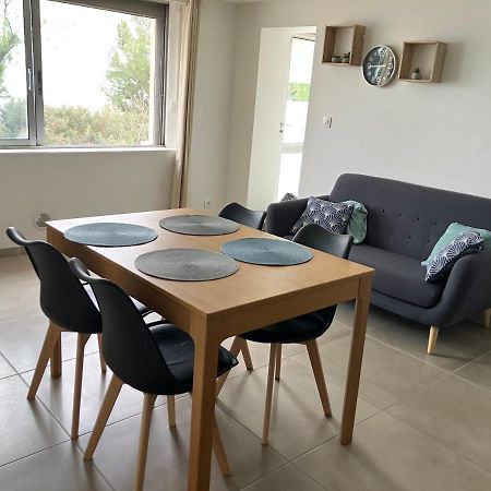 T3 Les Pieds Dans L'Eau Apartment Istres Bagian luar foto